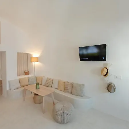 Sisyphus House In Santorini * Vóthon