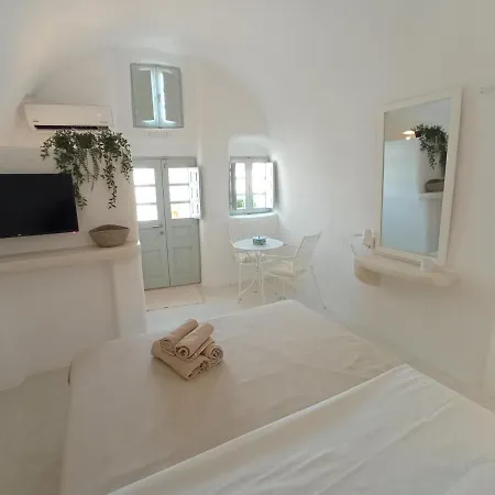 Sisyphus House In Santorini Semesterbostad *