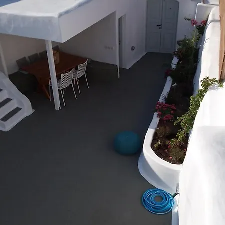 Sisyphus House In Santorini Semesterbostad